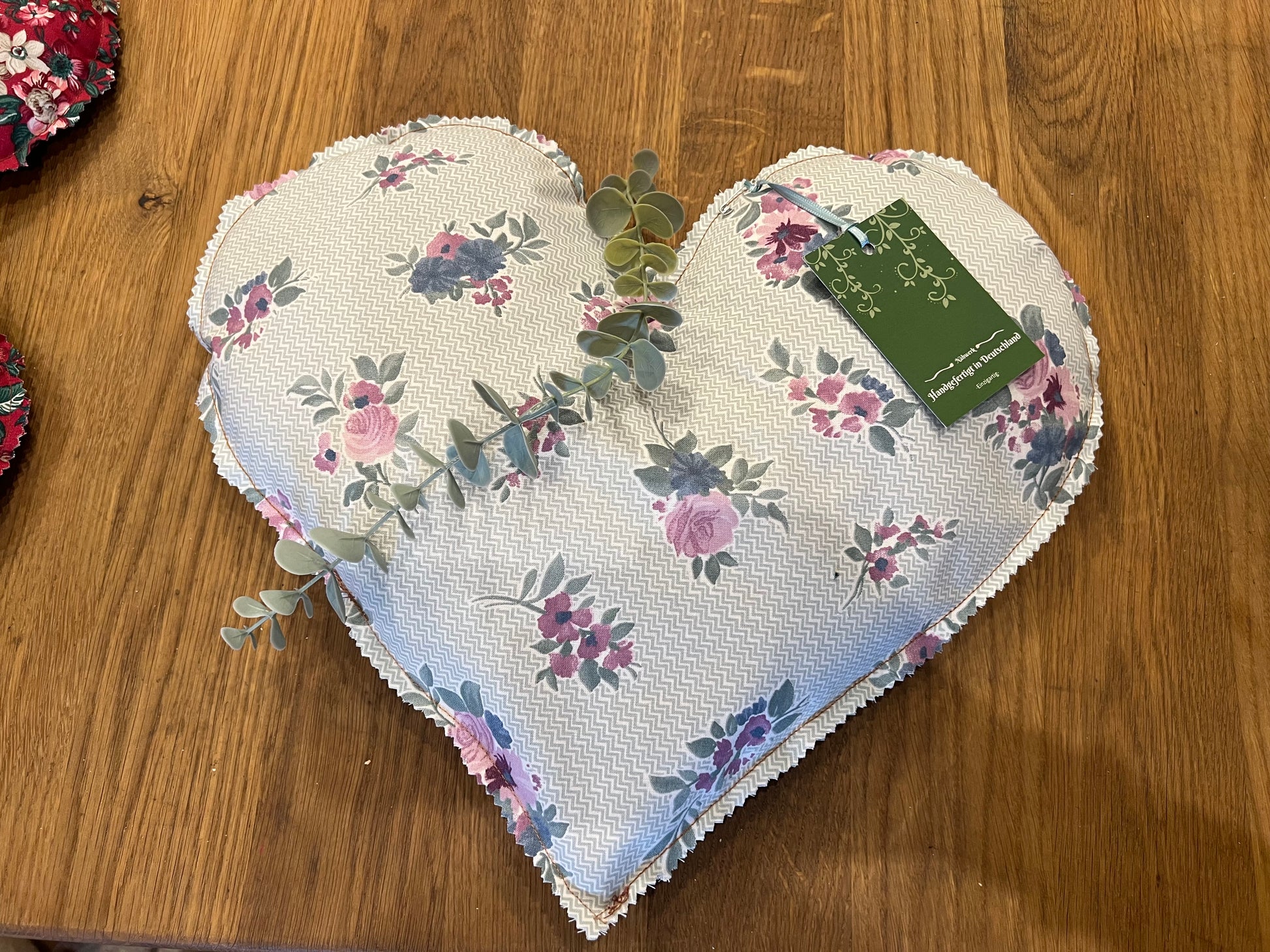 Zirbenherz Groß mit Zirbenflocken gefüllt 